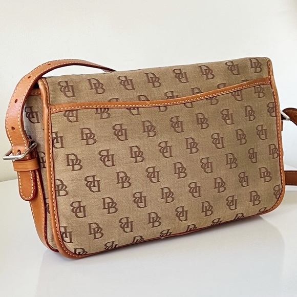 Dooney & Bourke monogram logo canvas and leather crossbody bag - Picture 3 of 15